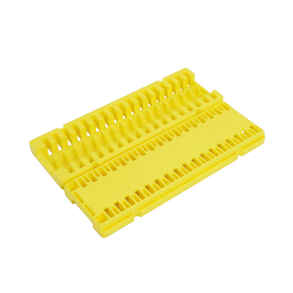 Precision molded plastic component produced at ChilBo
